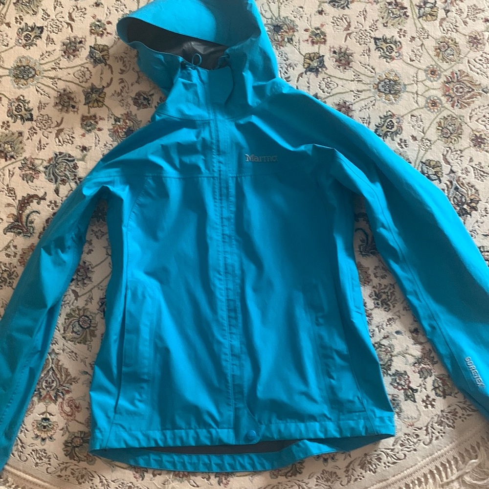 Marmot rain jacket size small